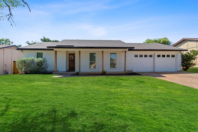 4902 Carsonhill Dr in Austin, TX - Building Photo - Building Photo