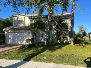 1571 NW 132nd Ave in Pembroke Pines, FL - Building Photo - Building Photo