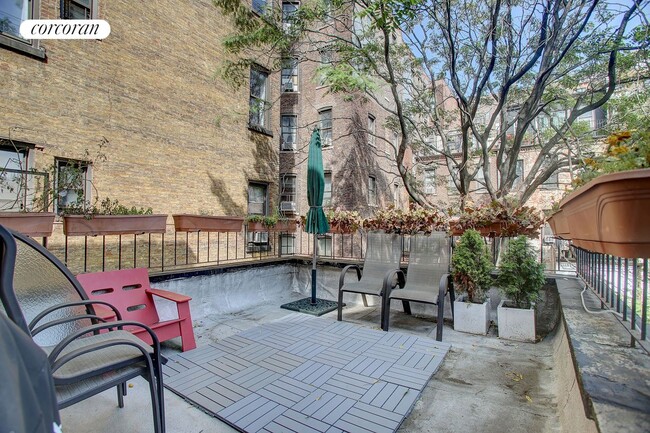 property at 55 W 75th St