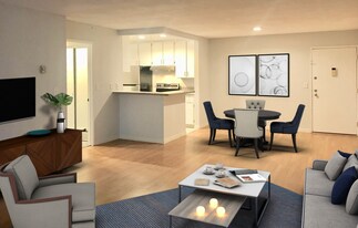8650 Gulana Ave, Unit L2163 in Los Angeles, CA - Building Photo