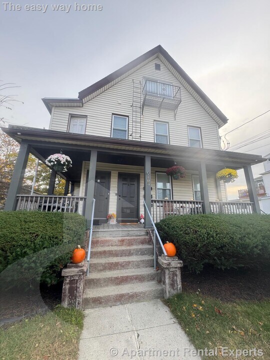 103 Webster St in Malden, MA - Foto de edificio