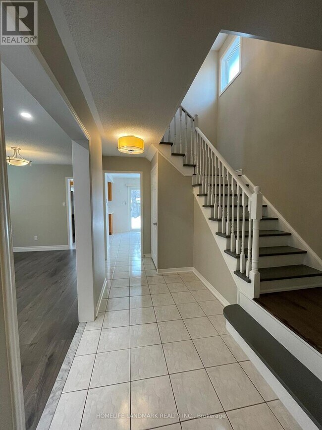 618 Fothergill Blvd in Burlington, ON - Building Photo - Building Photo