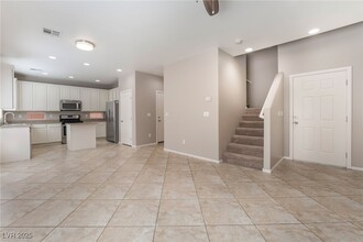 655 Calamus Palm Pl in Henderson, NV - Foto de edificio - Building Photo