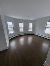 34 Palisade Ave in Bergenfield, NJ - Foto de edificio - Building Photo