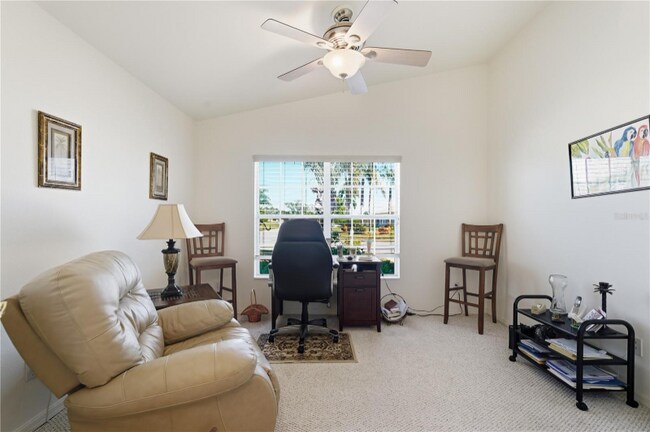 2211 Pleasant Hill Ln in Holiday, FL - Foto de edificio - Building Photo
