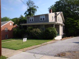 1407 Clover St in Winston-Salem, NC - Building Photo