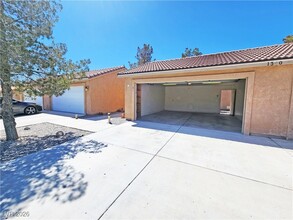 1340 Pocahontas Ave in Pahrump, NV - Building Photo - Building Photo