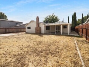 509 Brookwood Rd in Roseville, CA - Building Photo - Building Photo