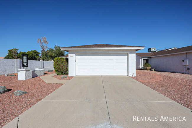 614 W Fellars Dr in Phoenix, AZ - Foto de edificio - Building Photo