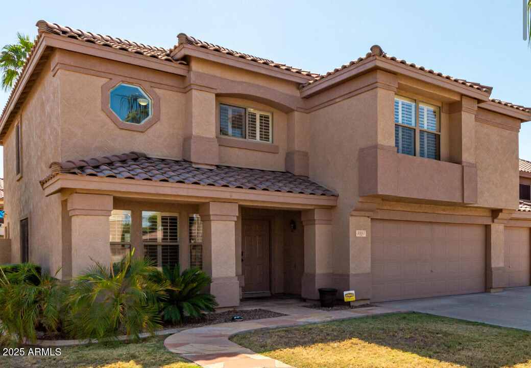 3357 E Derringer Way in Gilbert, AZ - Building Photo