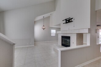 225 Comanche Pl in Henderson, NV - Building Photo - Building Photo