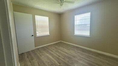 10327 TX-60 in Lane City, TX - Building Photo - Building Photo