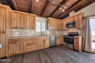 1813 Ocean Dr in Oxnard, CA - Building Photo - Building Photo
