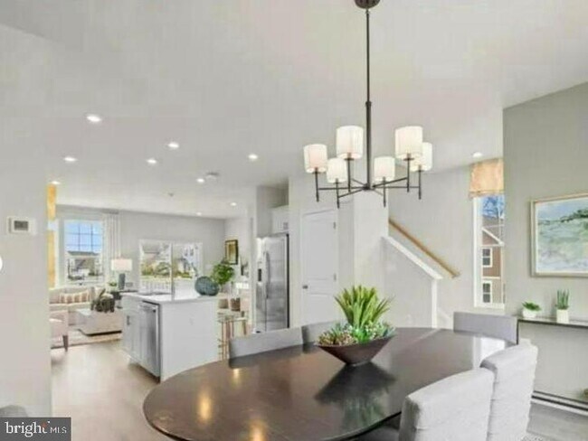 10 Coolidge Ave in Ranson, WV - Building Photo - Building Photo