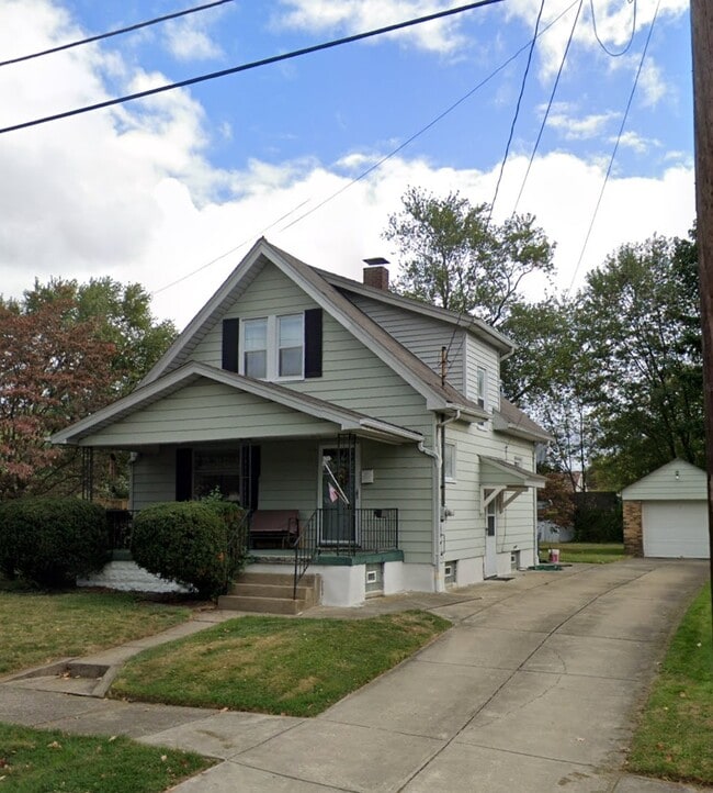 61 Princess St Rentals in Campbell, OH