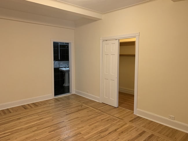 160 2nd Ave, Unit 8K