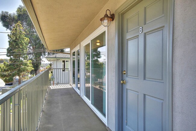 6660 Sabado Tarde Rd in Goleta, CA - Building Photo - Building Photo