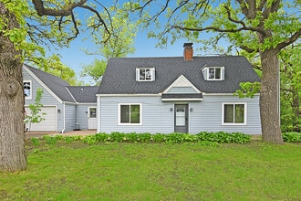 32584 River Vista Ln in St. Cloud, MN - Building Photo - Building Photo