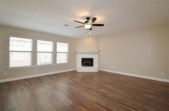 10453 Evening View Dr in Fort Worth, TX - Building Photo - Building Photo