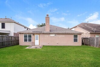 4522 Marquis Ave in Baytown, TX - Building Photo - Building Photo