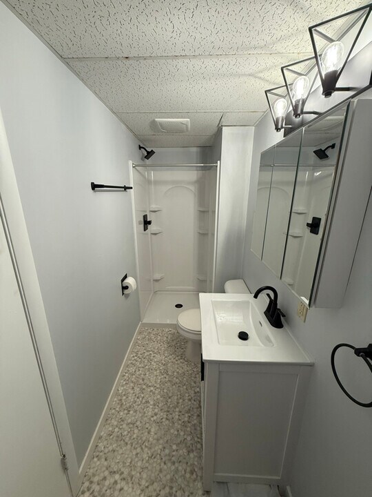 522 E 5th St in Wayne, NE - Foto de edificio