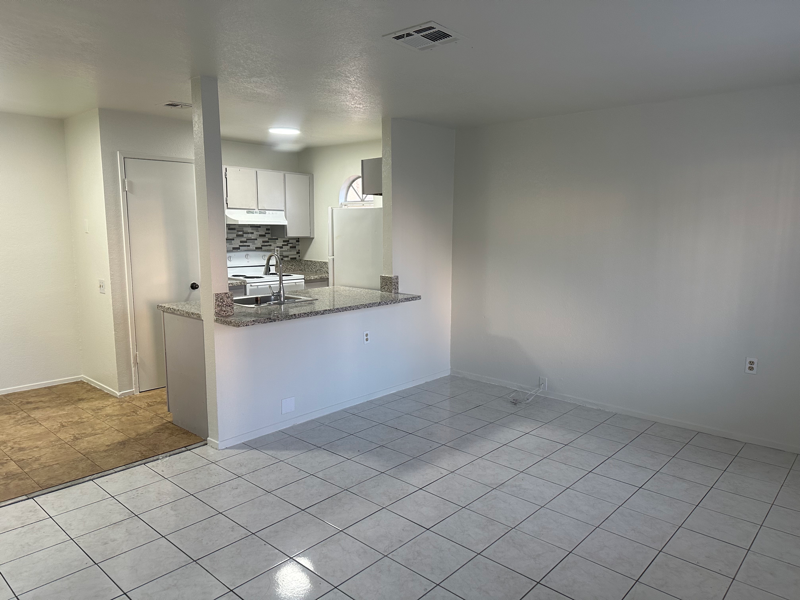 3925 Aquamarine Way in Las Vegas, NV - Building Photo