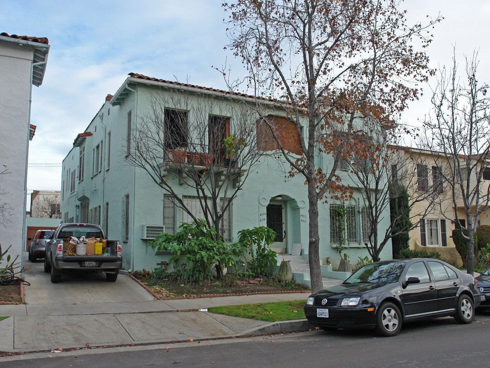 448 N Stanley Ave in Los Angeles, CA - Building Photo