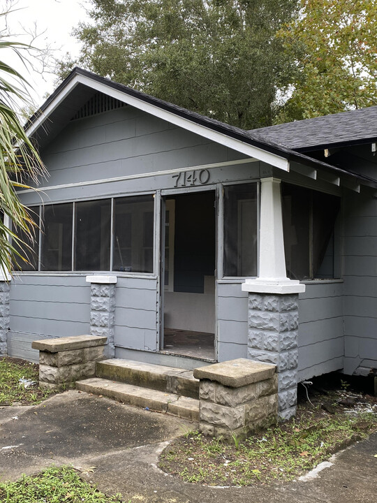 7140 Buffalo Ave in Jacksonville, FL - Building Photo