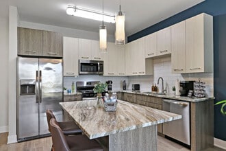 28294 Ferry Rd, Unit ID1366974P in Warrenville, IL - Building Photo - Building Photo