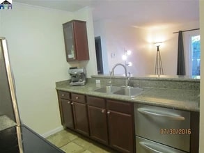 3274 Red Cedar Ter in Fremont, CA - Foto de edificio - Building Photo