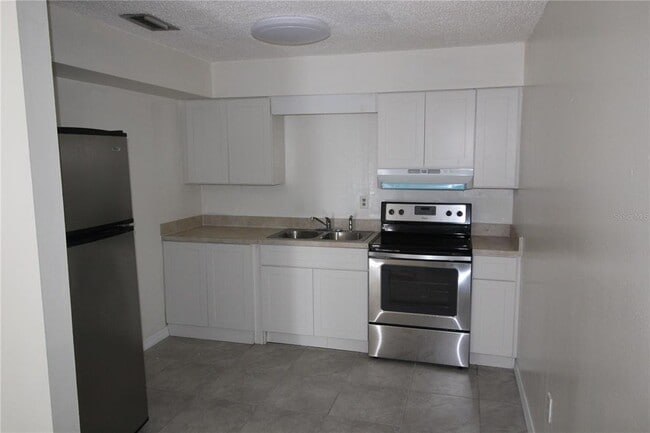 920 Columbia Ave in Lake Wales, FL - Building Photo - Building Photo