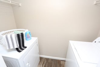 Armstrong Farm in Jeffersonville, IN - Building Photo - Interior Photo