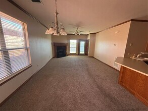 9220 Roadrunner Ave in Oklahoma City, OK - Building Photo - Building Photo