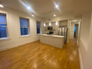 1216 Broadway in Cincinnati, OH - Building Photo - Building Photo