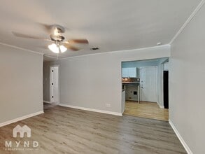 1207 Grace St in Weatherford, TX - Foto de edificio - Building Photo