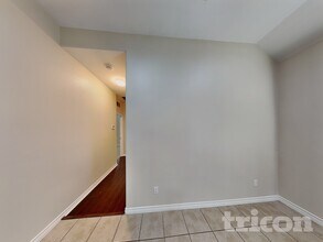 214 Bob White Dr in Red Oak, TX - Building Photo - Building Photo