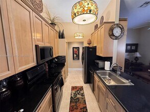 705 SE 3rd Ln in Dania Beach, FL - Building Photo - Building Photo