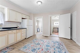 1915 Maple Ave NE in Canton, OH - Building Photo - Building Photo