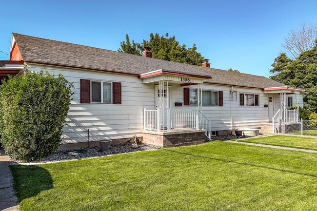 property at 1306 Williams Blvd