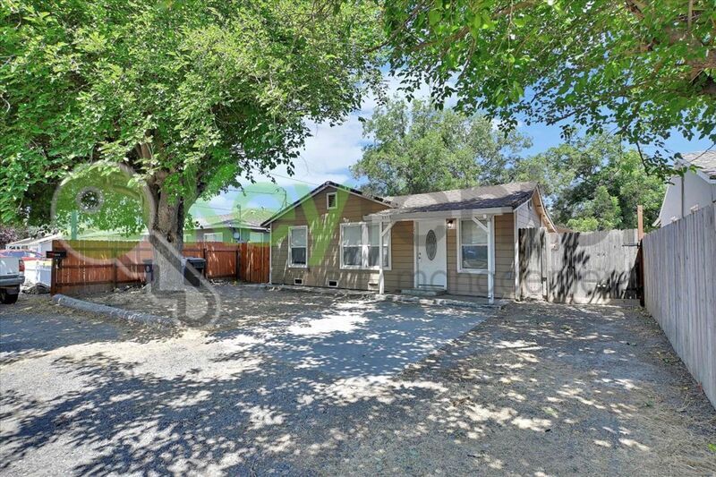 2313 Piercy Way in Sacramento, CA - Building Photo