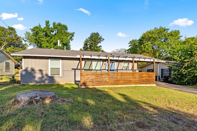 5708 Blythewood Dr in Austin, TX - Building Photo - Building Photo