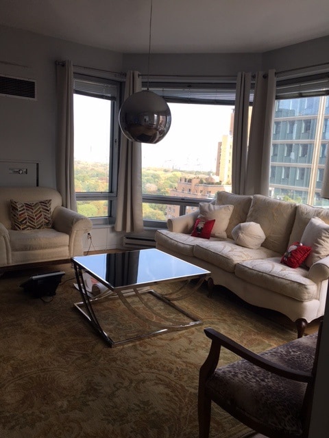 301 W 57th St, Unit 21d in New York, NY - Building Photo - Building Photo