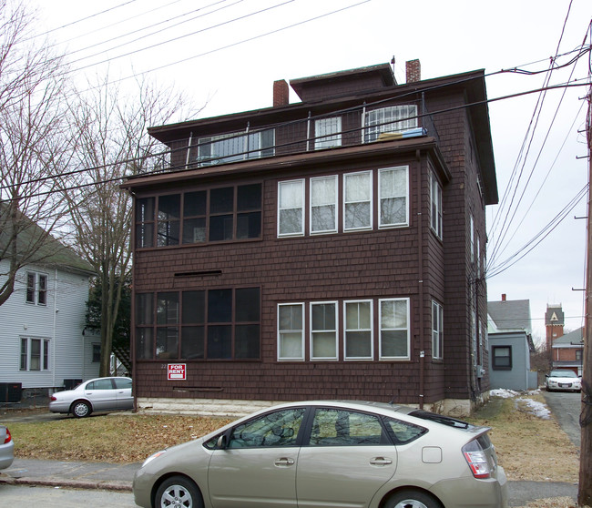 22 Cedar St in Taunton, MA - Building Photo - Building Photo