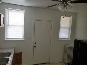10983 S Church St in Chicago, IL - Building Photo - Building Photo