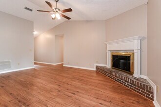 3016 Bridgeview Dr in Jacksonville, FL - Building Photo - Building Photo