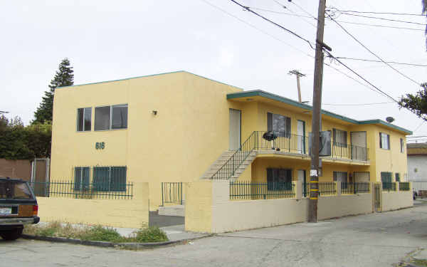 616 Vernon Ave in Venice, CA - Building Photo