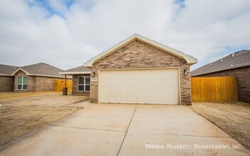 8610 10th Pl in Lubbock, TX - Building Photo - Building Photo