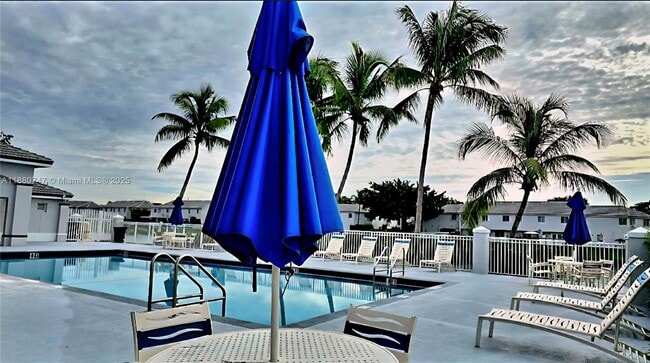 14273 SW 121st Pl in Miami, FL - Building Photo - Building Photo