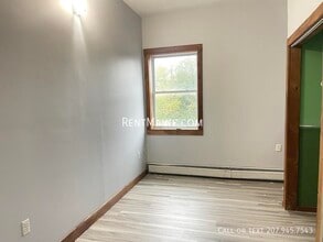 255 Main St in Old Town, ME - Foto de edificio - Building Photo