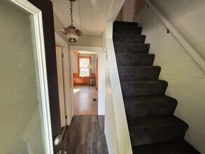18 Bolton Pl in Bridgewater, MA - Building Photo - Building Photo